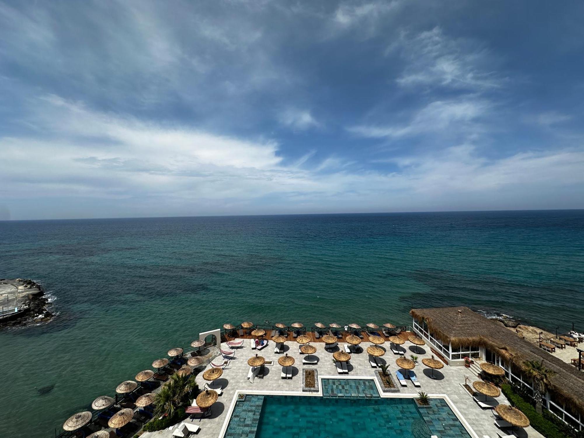 Manolya Hotel Lapithos  Exteriér fotografie
