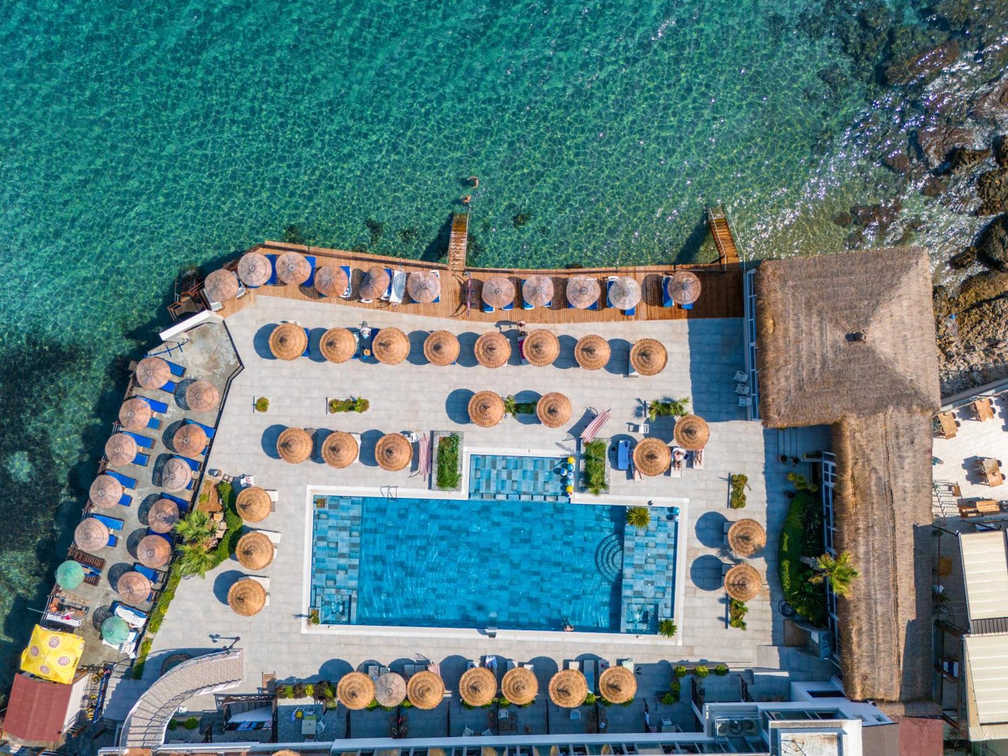 Manolya Hotel Lapithos  Exteriér fotografie