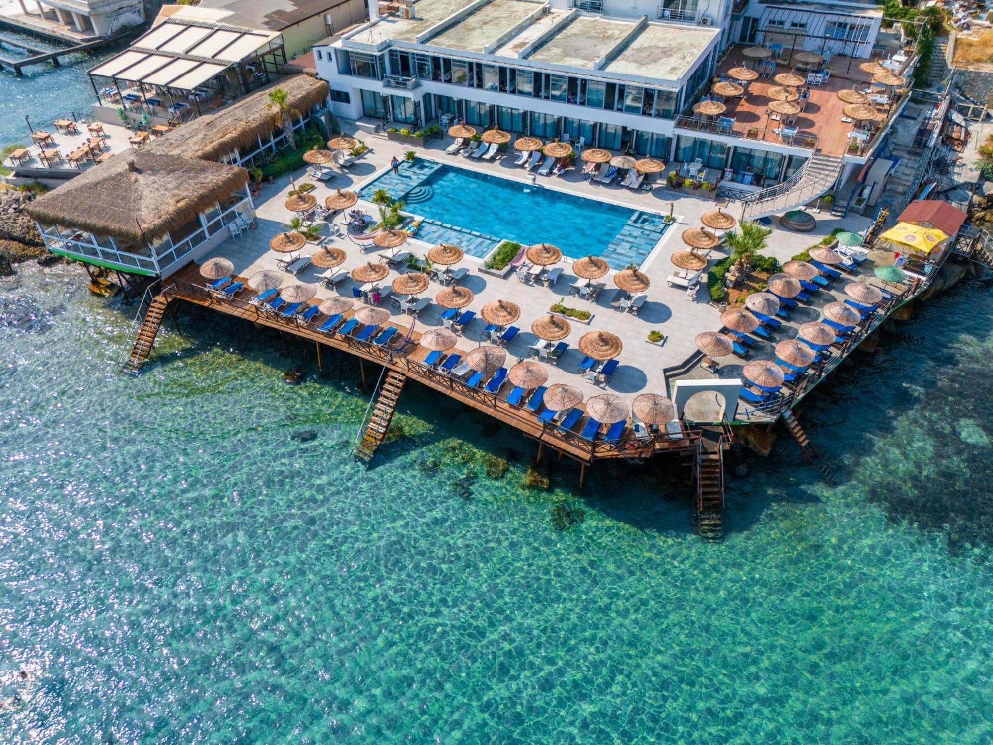 Manolya Hotel Lapithos  Exteriér fotografie