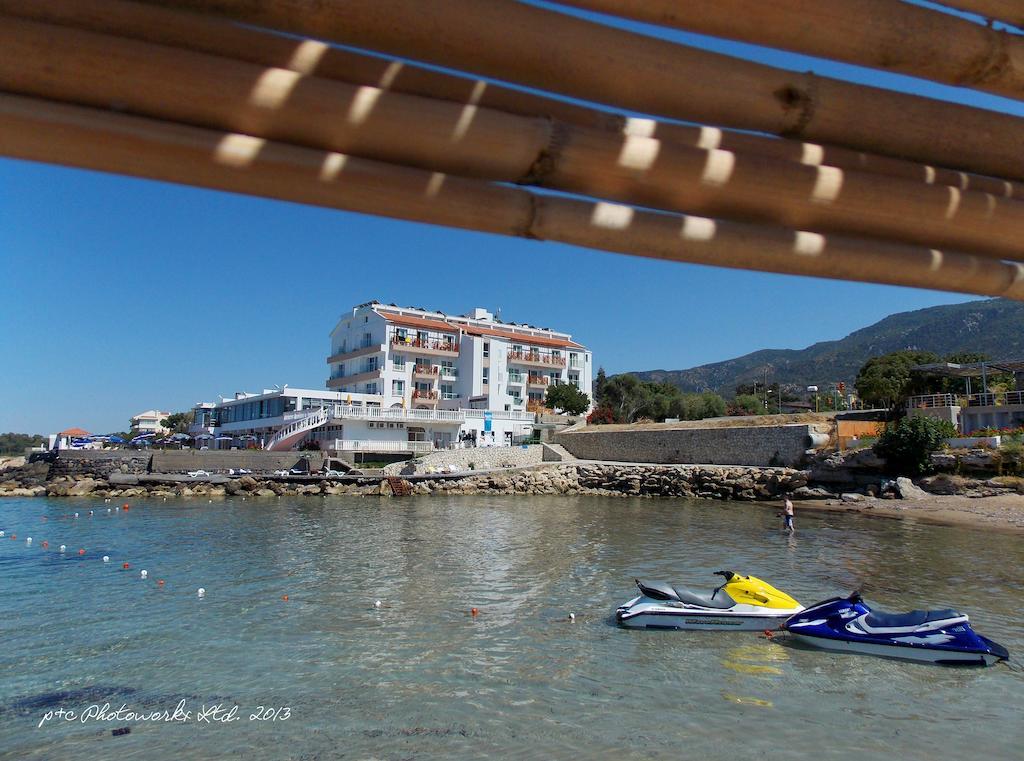 Manolya Hotel Kyrenia  Exteriér fotografie