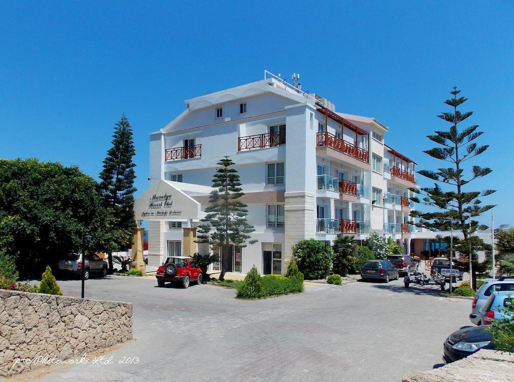 Manolya Hotel Kyrenia  Exteriér fotografie